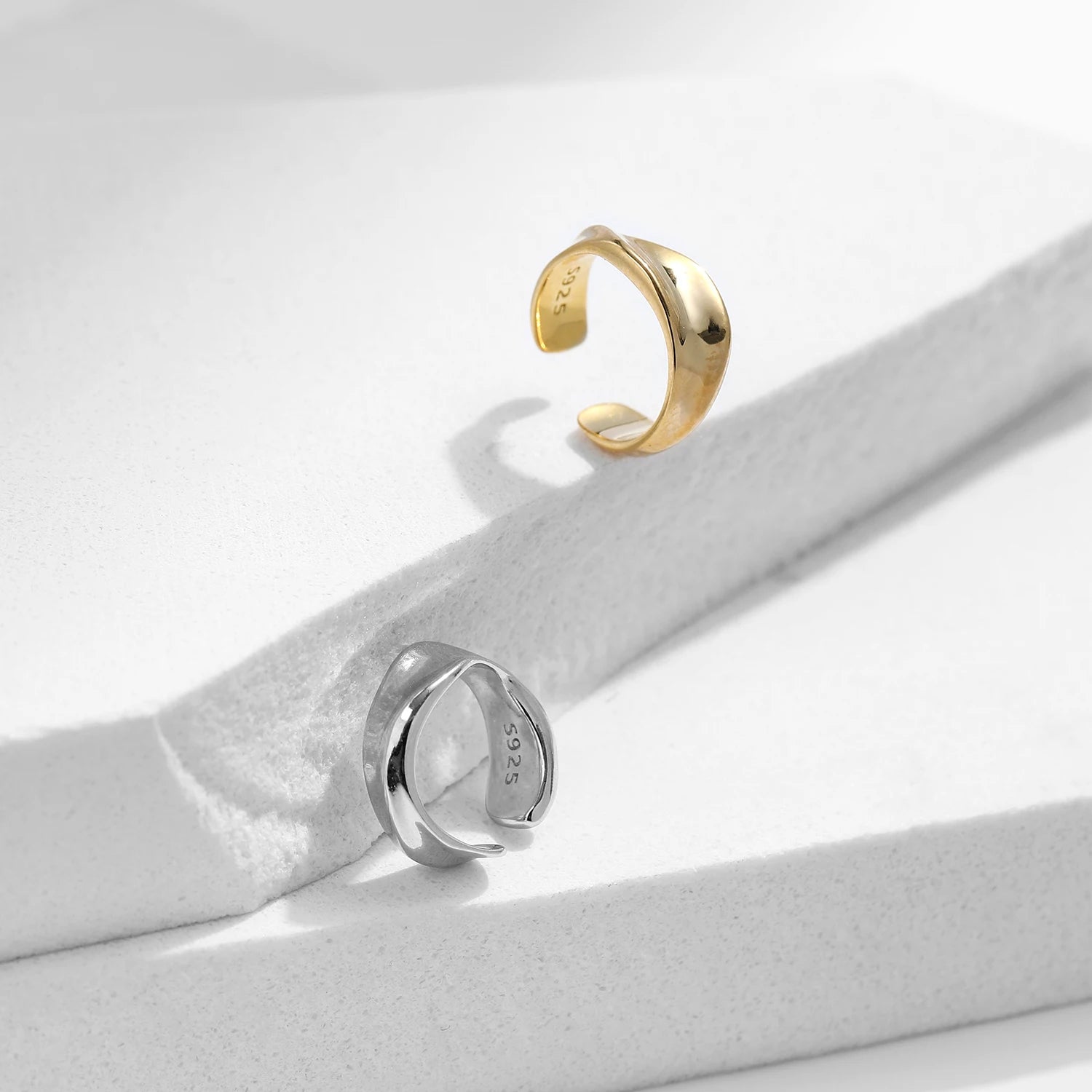 Orano earcuff by Orea – adjustable 925 sterling silver, non-piercing minimalist design