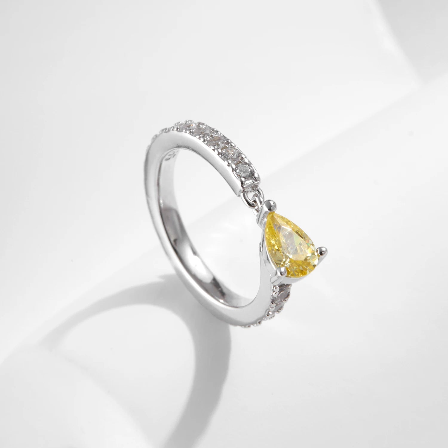 Sun ring by Orea – adjustable 925 sterling silver with zircon stone